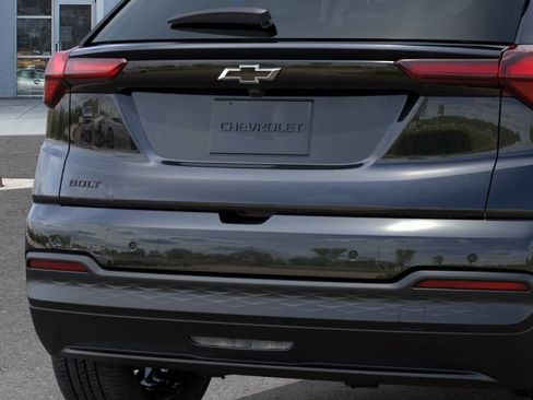 New 2027 Chevrolet Bolt LT w/ Comfort Package FWD image 39