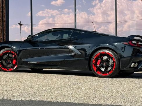 Used 2023 Chevrolet Corvette Stingray Preferred Cpe w/ Z51 Performance Package RWD image 6
