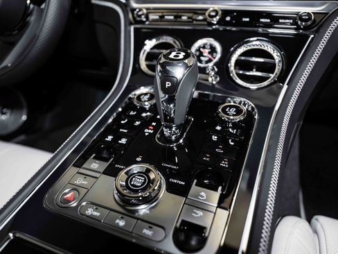 Certified 2024 Bentley Continental GT Speed AWD/4WD image 34