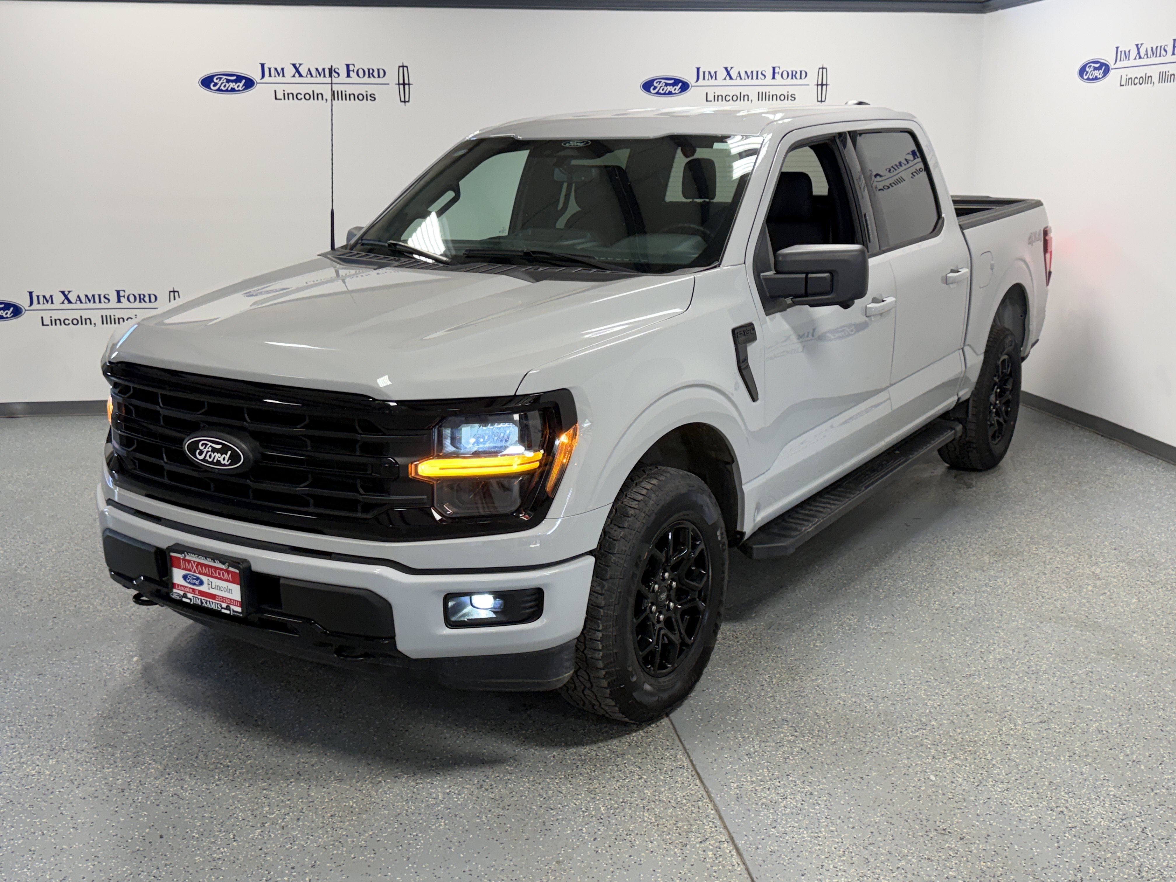 Used 2024 Ford F150 XLT w/ XLT Black Appearance Package AWD/4WD image 3