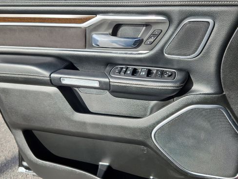 Used 2021 RAM 1500 Laramie AWD/4WD image 8