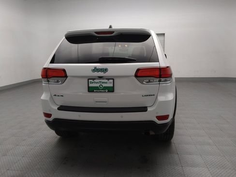 Used 2022 Jeep Grand Cherokee Laredo X AWD/4WD image 7