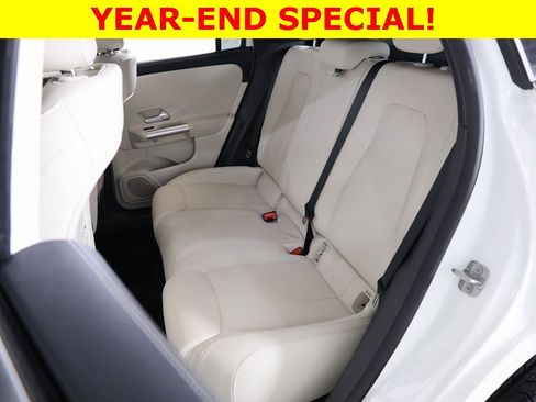 Certified 2025 Mercedes-Benz GLA 250 4MATIC image 33