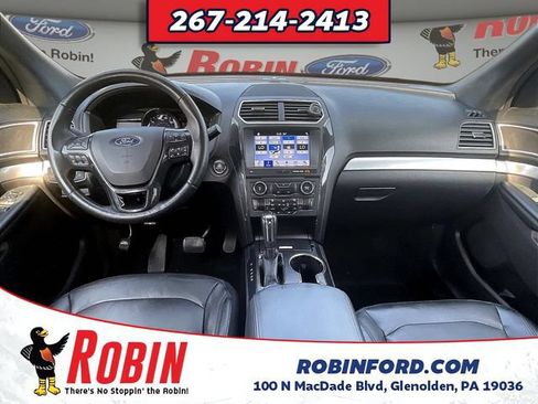 Used 2017 Ford Explorer XLT w/ Equipment Group 202A AWD/4WD image 9