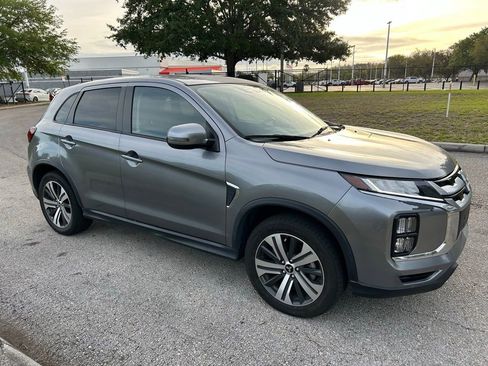 Used 2021 Mitsubishi Outlander Sport SE image 7