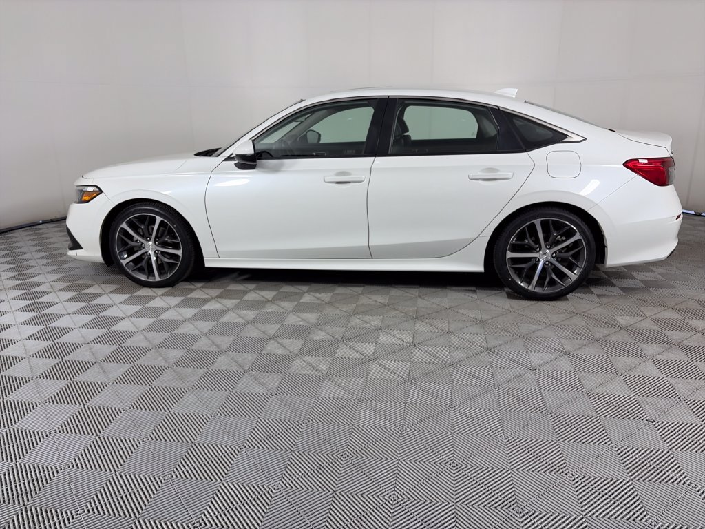 Used 2024 Honda Civic Touring image 4
