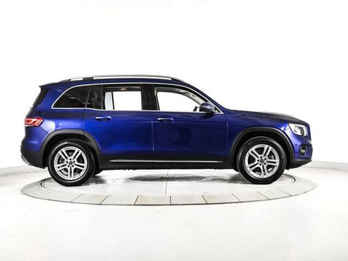 Certified 2021 Mercedes-Benz GLB 250 4MATIC image 4