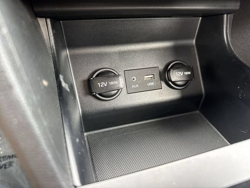Used 2020 Hyundai Elantra Value Edition w/ Winter Weather Package FWD image 53