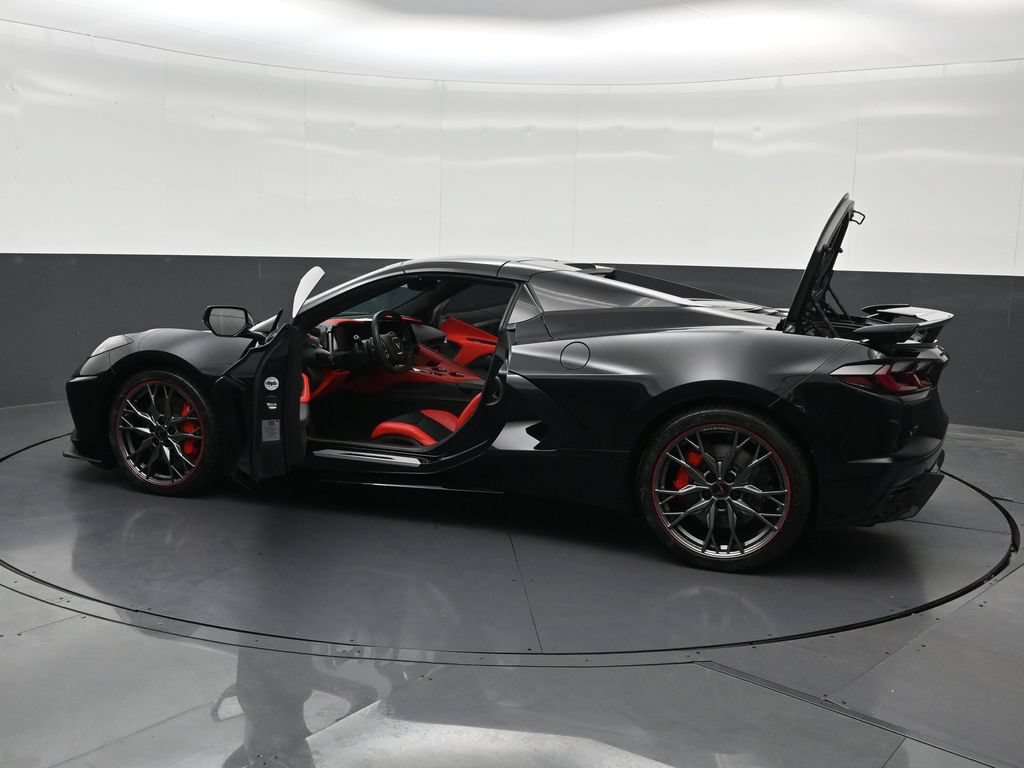 Used 2026 Chevrolet Corvette Stingray Premium Conv w/ Z51 Performance Package RWD image 34