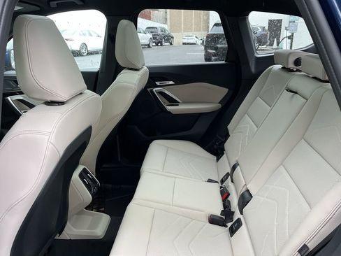 Used 2025 BMW X1 xDrive28i w/ Technology Package image 23