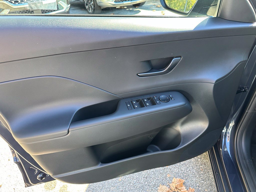 New 2027 Hyundai Kona SEL Sport AWD/4WD image 12