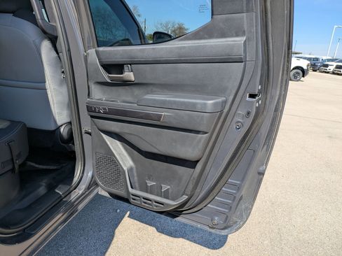 Used 2025 Toyota Tacoma TRD Sport image 26