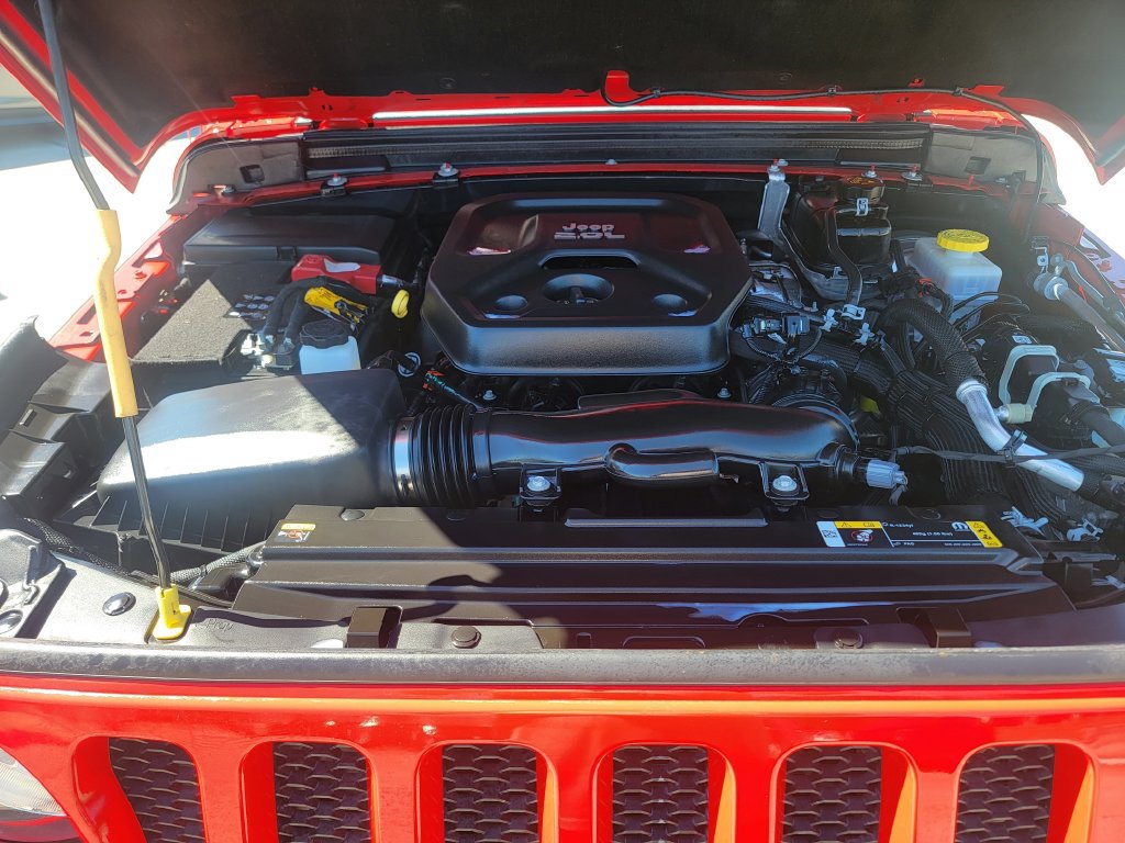 Used 2022 Jeep Wrangler Sport AWD/4WD image 9