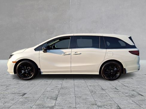 Used 2024 Honda Odyssey Sport image 7