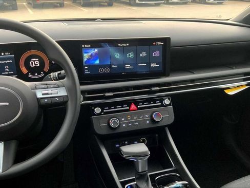 New 2026 Hyundai Santa Cruz SE FWD image 6