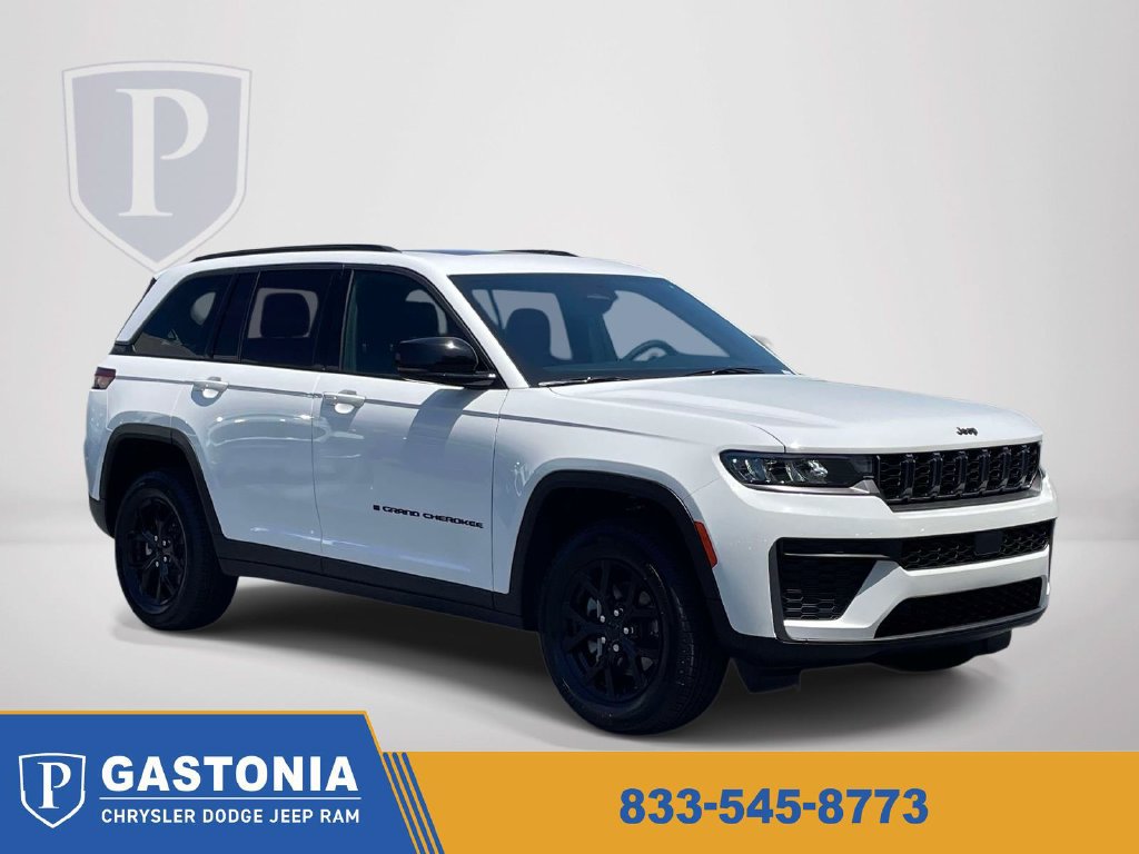 New 2026 Jeep Grand Cherokee Altitude AWD/4WD image 1