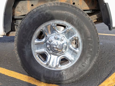 Used 2016 RAM 3500 Tradesman w/ Chrome Appearance Group image 31