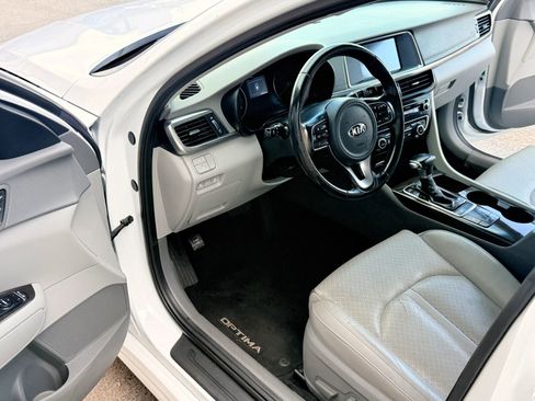Used 2018 Kia Optima EX FWD image 13
