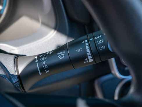 Used 2023 Nissan Leaf S image 21