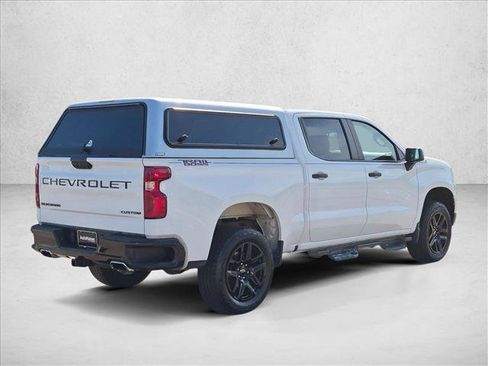 Used 2022 Chevrolet Silverado 1500 Custom Trail Boss w/ LPO, Dark Essentials Package AWD/4WD image 5