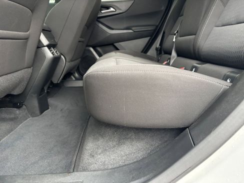 Used 2025 Chevrolet Equinox LT image 25