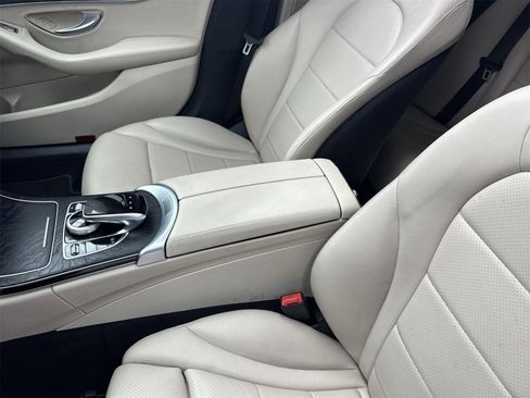 Used 2017 Mercedes-Benz C 300 Sedan w/ Premium 3 Package image 29