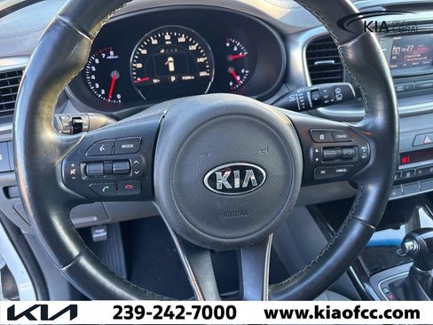 Used 2016 Kia Sorento EX w/ EX Premium Package image 18