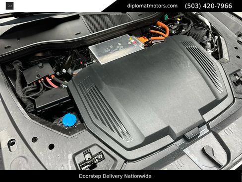 Used 2021 Audi e-tron Premium w/ Towing Package image 46