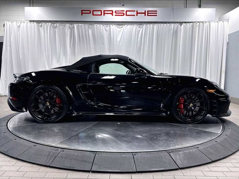 Used 2021 Porsche 718 Boxster Spyder RWD image 10