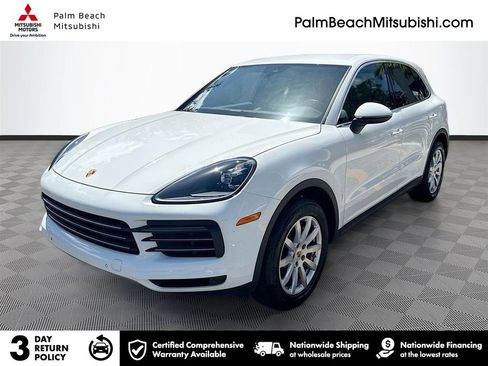 Used 2023 Porsche Cayenne image 1