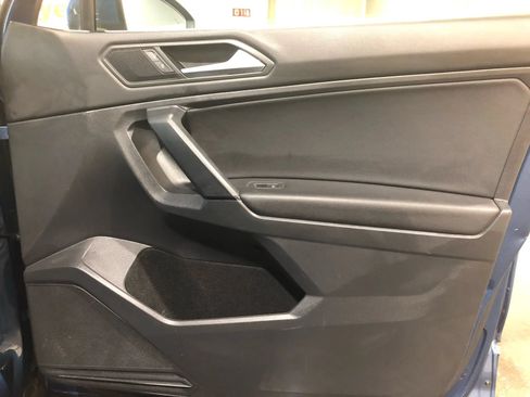 Used 2019 Volkswagen Tiguan SEL R-Line AWD/4WD image 21