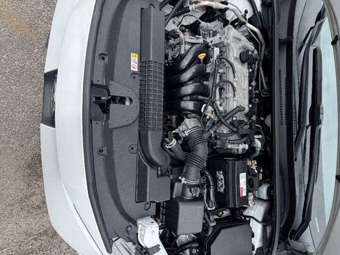 Used 2022 Toyota Corolla LE FWD image 12