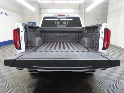 Used 2025 GMC Sierra 1500 AT4 w/ AT4 Premium Package AWD/4WD image 47