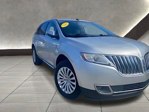 Used 2015 Lincoln MKX FWD image 13
