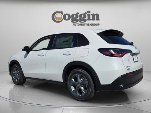 New 2026 Honda HR-V LX image 3