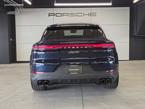New 2026 Porsche Cayenne Coupe AWD/4WD image 7