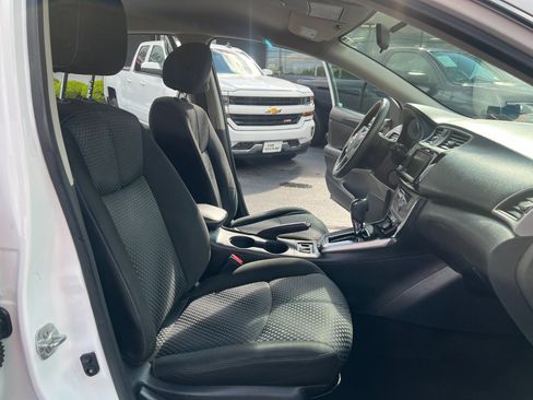Used 2019 Nissan Sentra SR image 22