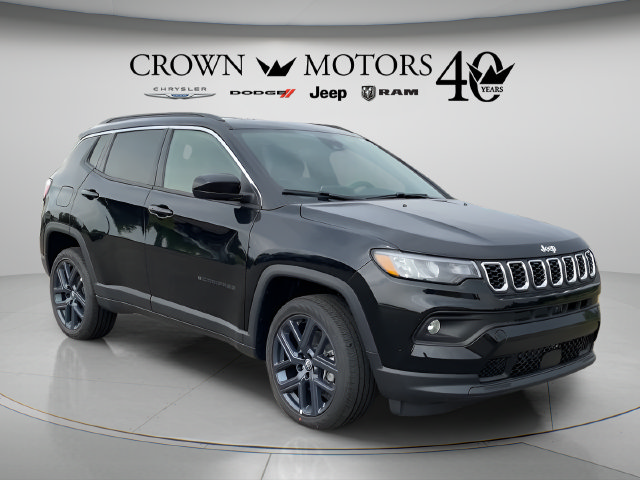 Used 2026 Jeep Compass Latitude AWD/4WD image 3