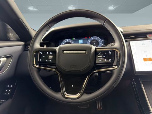 New 2026 Land Rover Range Rover Velar Dynamic SE image 16