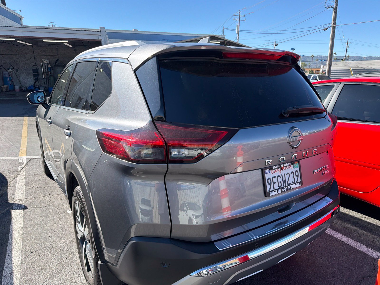 Used 2022 Nissan Rogue Platinum w/ Head-Up Display Package AWD/4WD image 3