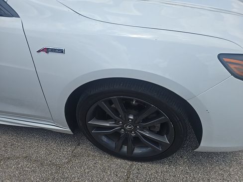 Used 2018 Acura TLX V6 w/ Technology & A-SPEC Pkg FWD image 3