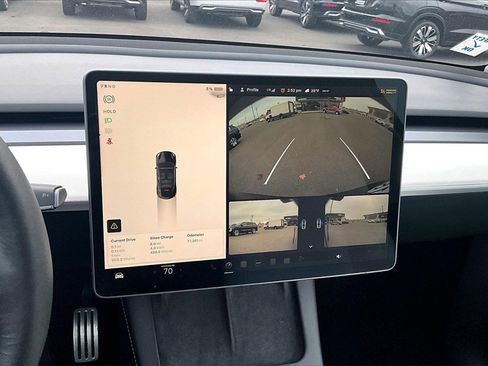 Used 2022 Tesla Model Y Performance image 21