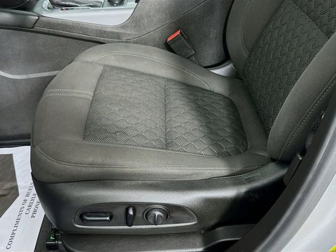 Used 2020 Chevrolet Blazer LT FWD image 20