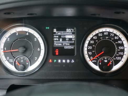 Used 2019 RAM 1500 Tradesman w/ Popular Equipment Group AWD/4WD image 14