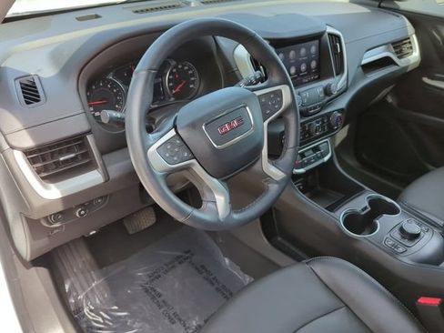Used 2023 GMC Terrain SLT w/ LPO, Floor Liner Package AWD/4WD image 10
