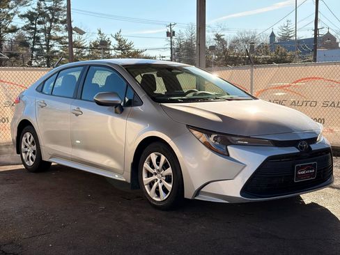 Used 2024 Toyota Corolla LE image 51