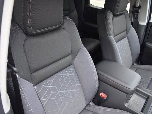 New 2026 Nissan Frontier SV w/ SV Convenience Package image 61