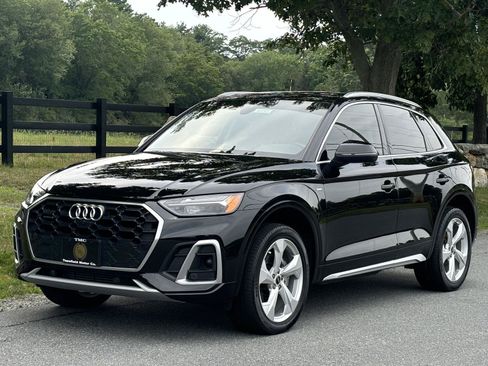 Used 2023 Audi Q5 2.0T Premium Plus w/ Premium Plus Package AWD/4WD image 11