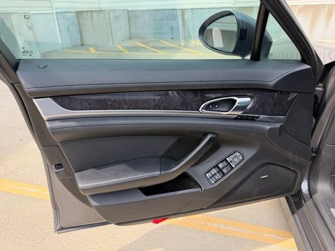 Used 2016 Porsche Panamera Edition w/ Premium Package Plus RWD image 9