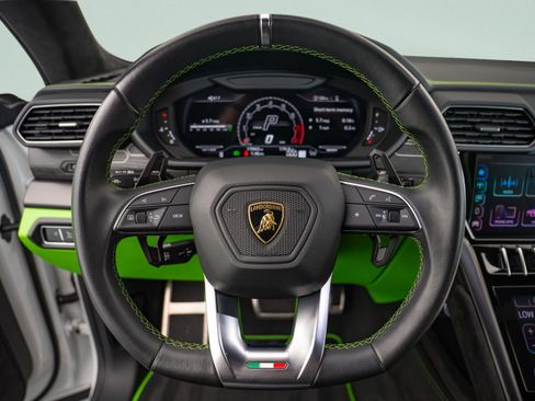 Used 2023 Lamborghini Urus S AWD/4WD image 14